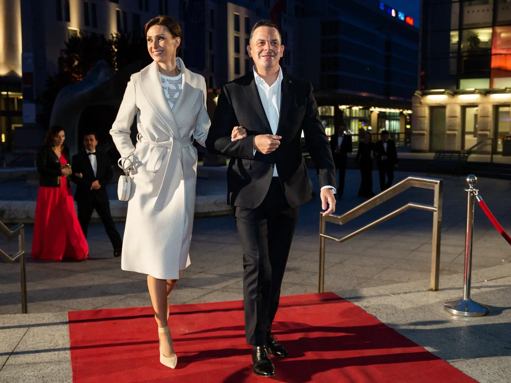 Príchod hostí na galavečer OTO 2019 v Bratislave. Na snímke Daniel Dangl s manželkou.