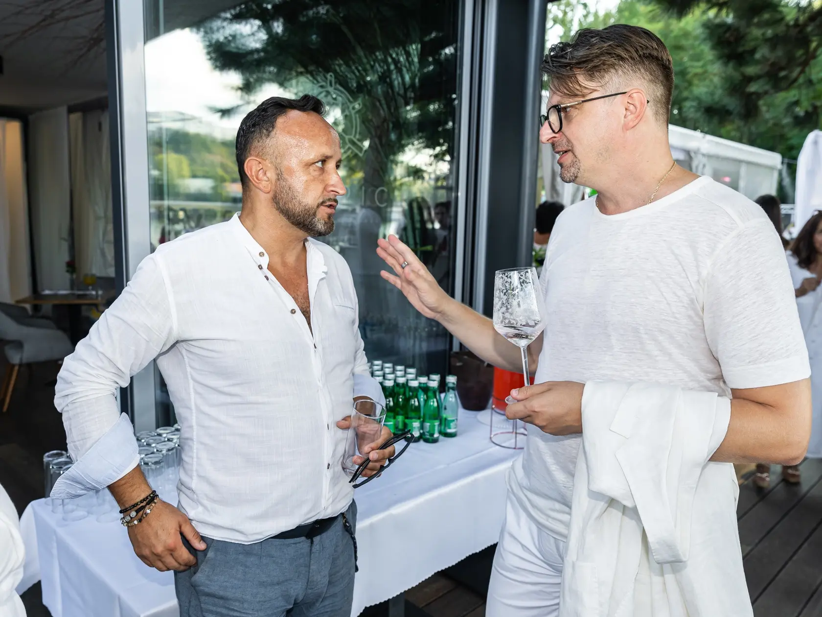 Letná párty TV JOJ 2024 v Bratislave. Na snímke Ondrej Kandráč a Marcel Grega.