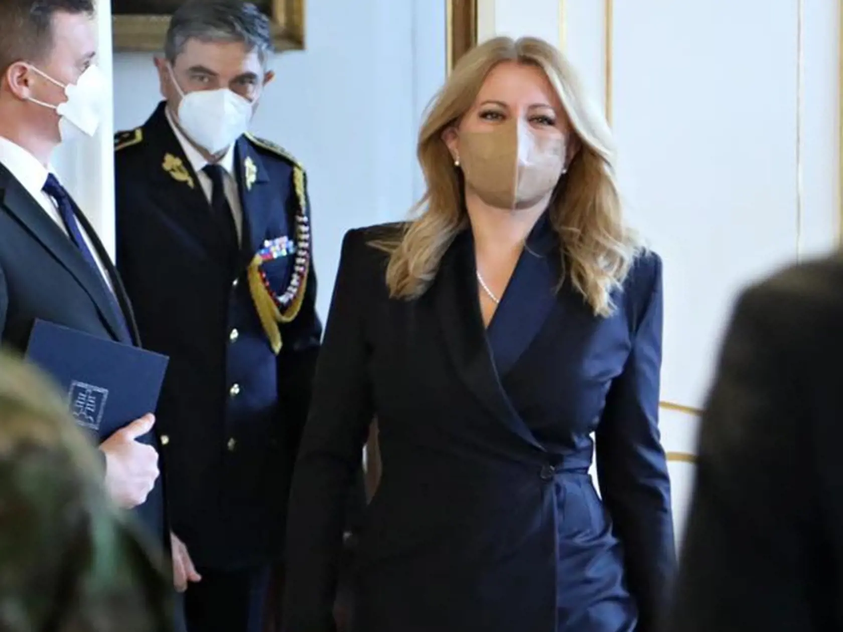 Prezidentka Zuzana Čaputová už v minulosti viackrát upútala svojim oblečením.