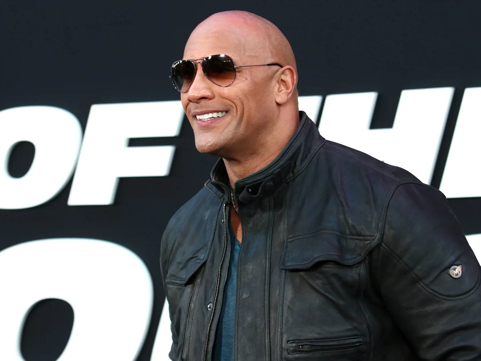 Dwayne "The Rock" Johnson nemá prezývku Skala len tak pre nič za nič.