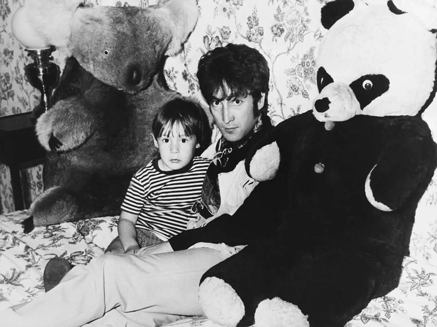 John LENON SO SYNOM