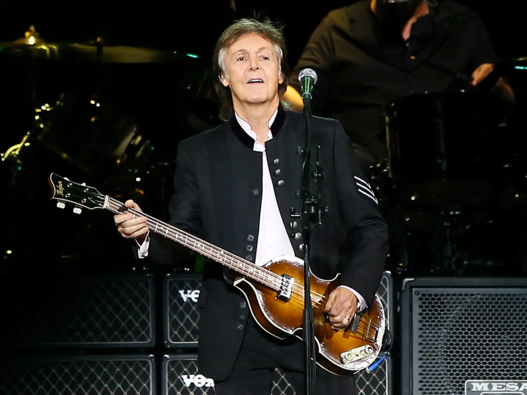 Uniondale,,Ny-sep,27:,Singer,Paul,Mccartney,Performs,Onstage,At,Nycb