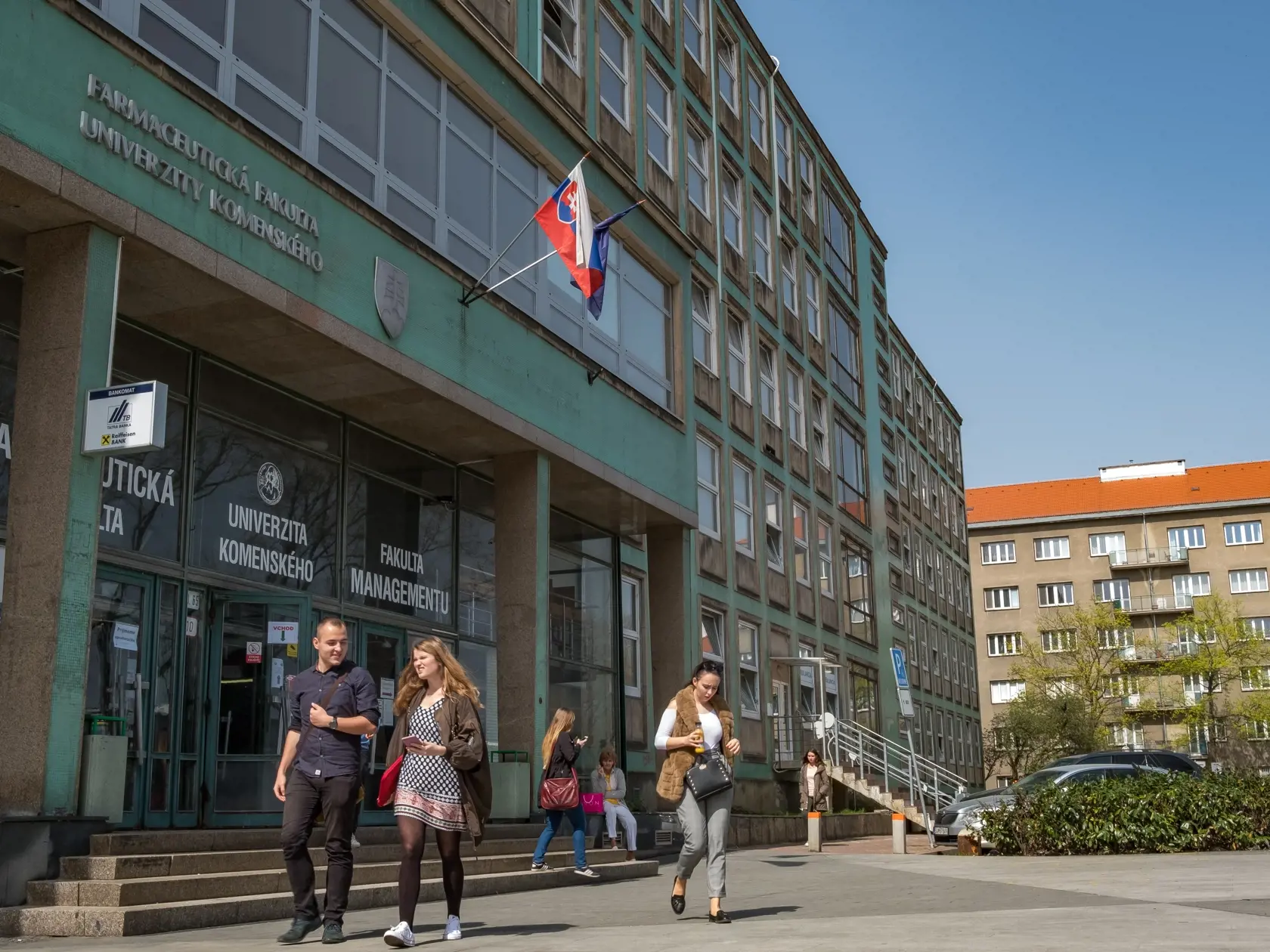 Budova fakulty managmentu Univerzity Komenského v Bratislave.