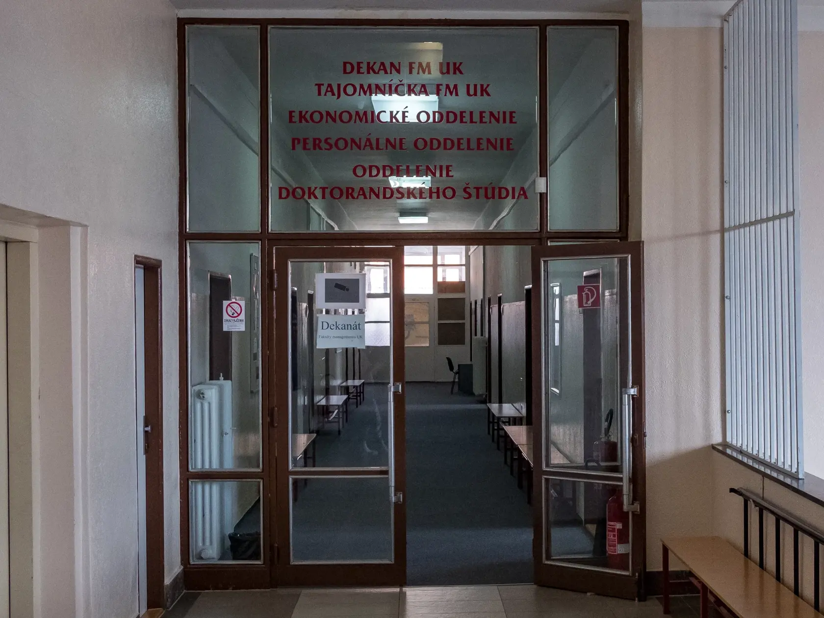 Vedenie Univerzity Komenského v Bratislave tvrdí, že žiaden lokálny systém zisťovania originality prác nemôže byť dokonalý.