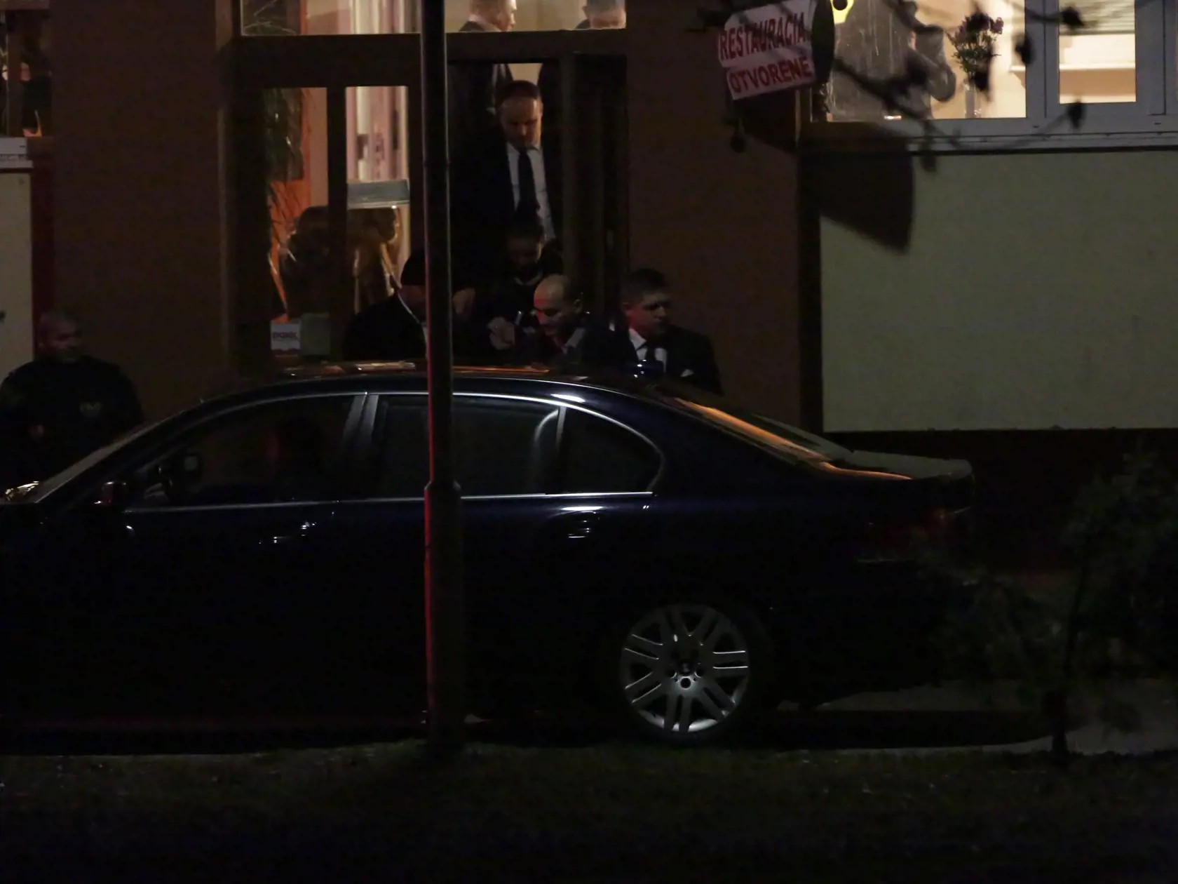 Robert Fico a Jana Halászová na akcii firmy Bonul.