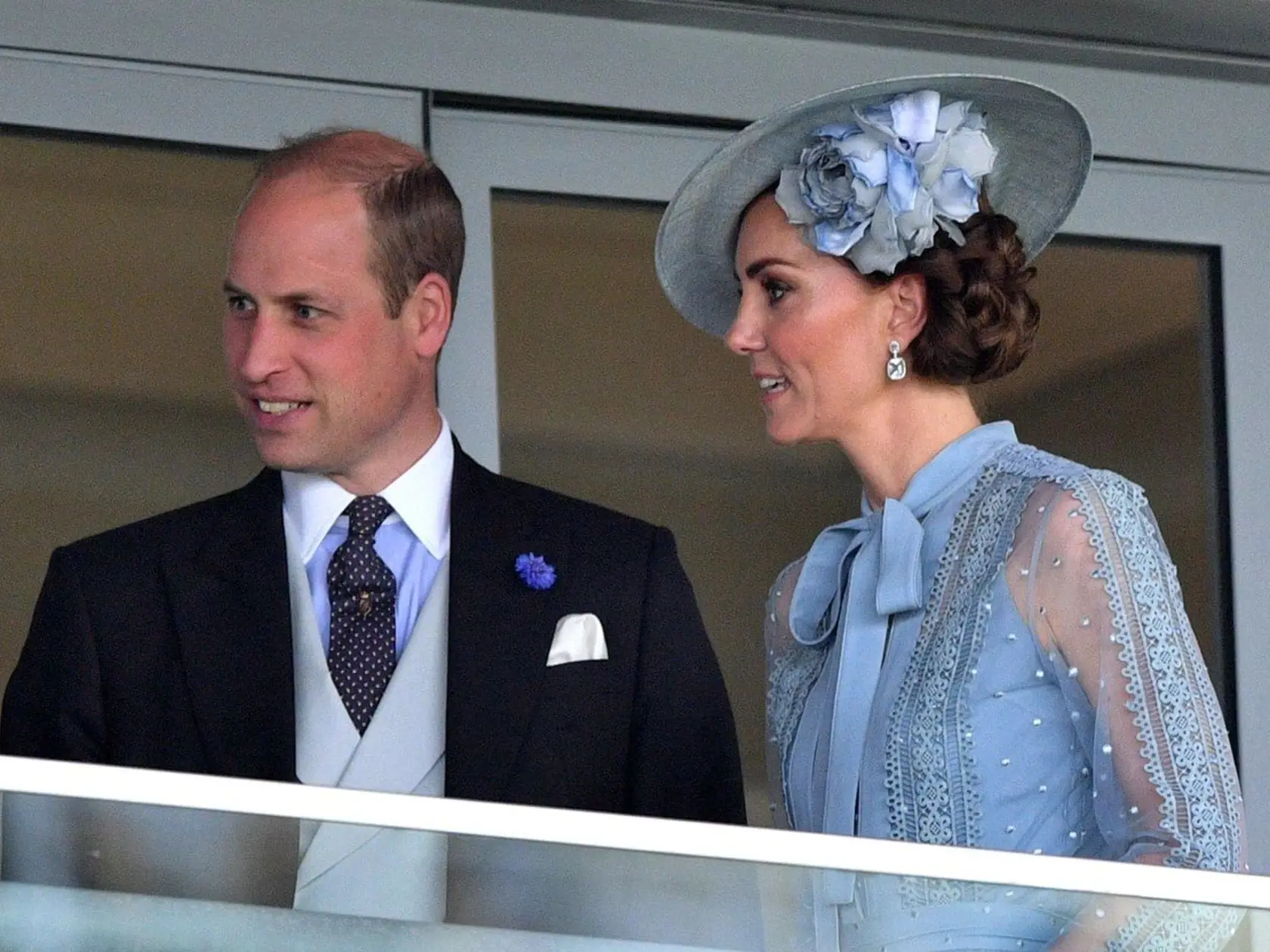 Minulý rok prišli do Ascotu aj Kate a princ William.
