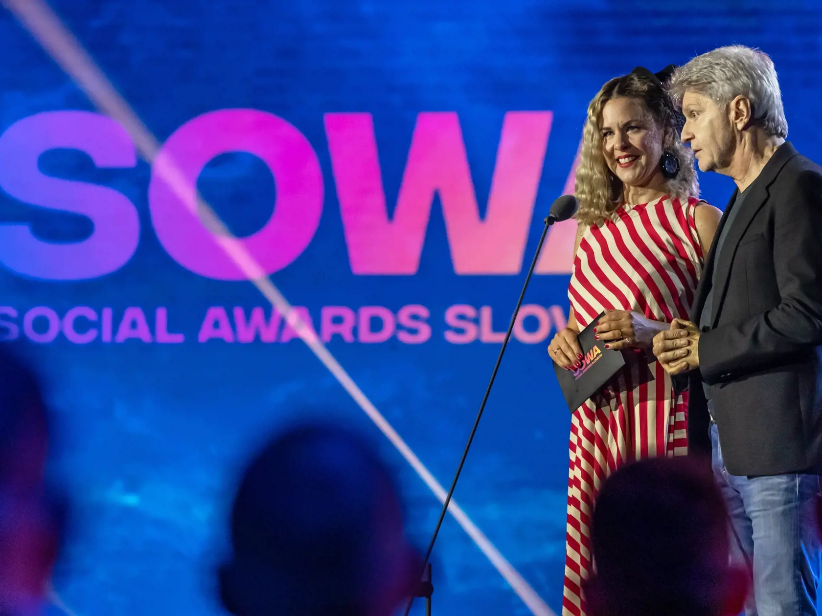 Na snímke Kristína Tormová a Štefan Skrúcaný počas 4. ročníka Social Awards Slovakia "SOWA" v Bratislave.