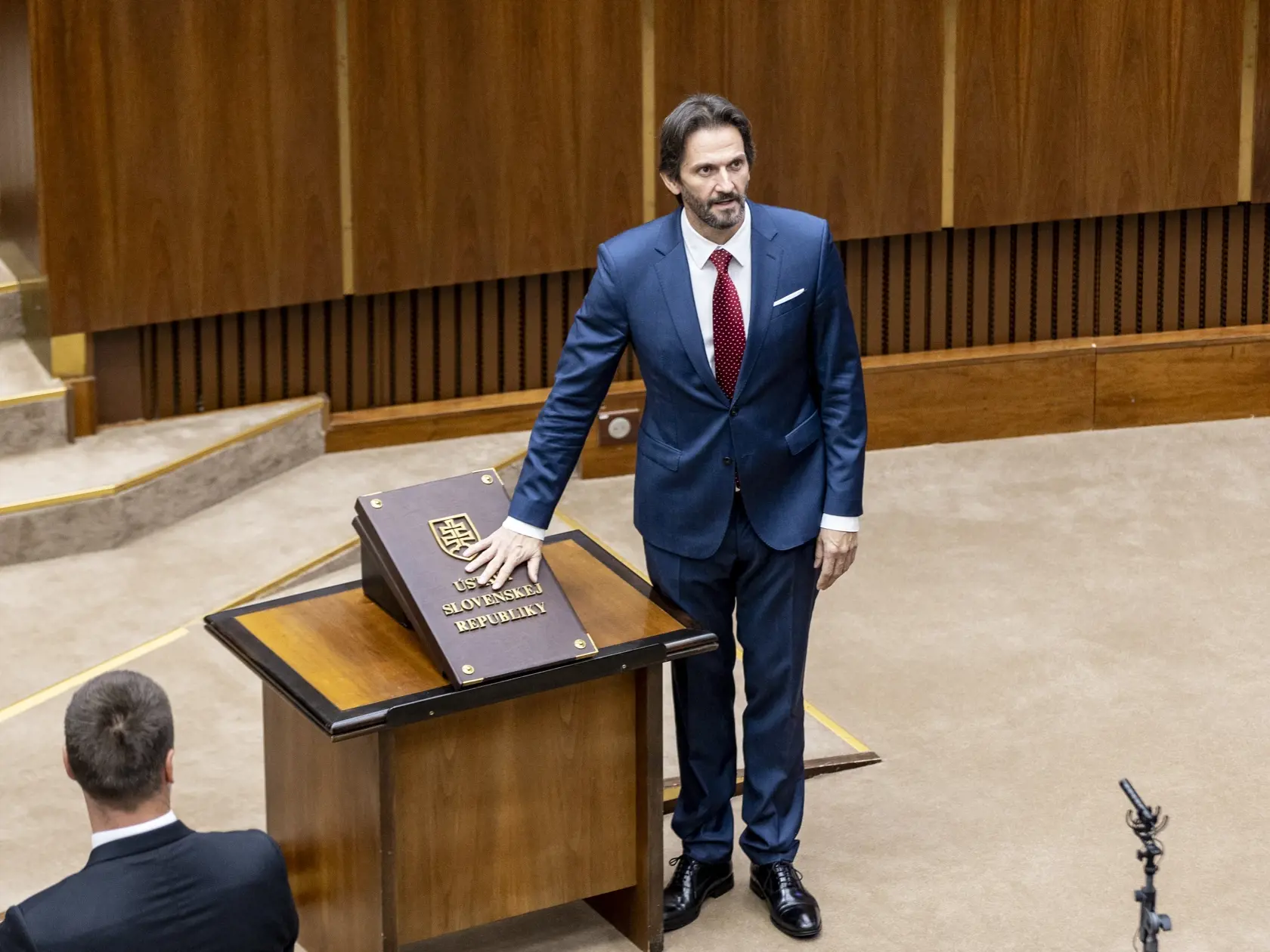 Slavnostná prísaha nových poslancov v  Národnej rade Slovenskej republiky. 