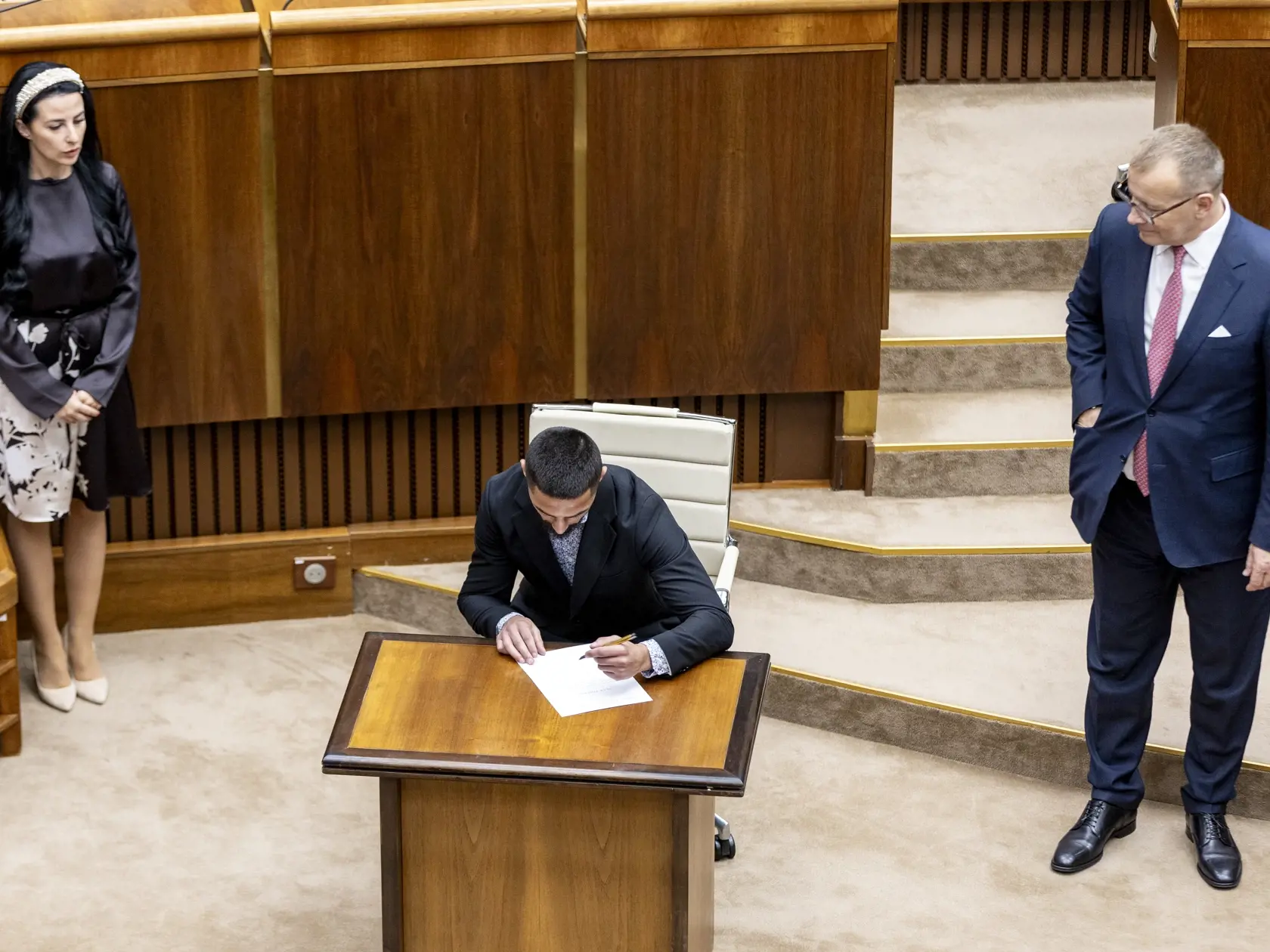 Slavnostná prísaha nových poslancov v  Národnej rade Slovenskej republiky. 