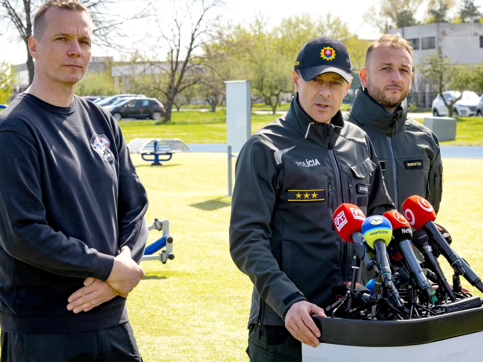Náborová kampaň do policajného zboru Slovenskej republiky doposiaľ prilákalo 1600 nových záujemcov. Na spoločnej tlačovej konferencii o tom na pôde Akadémie Policajného zboru v Bratislave informovali minister vnútra Matúš Šutaj Eštok (Hlas-SD) a viceprezident Policajného zboru Rastislav Polakovič.