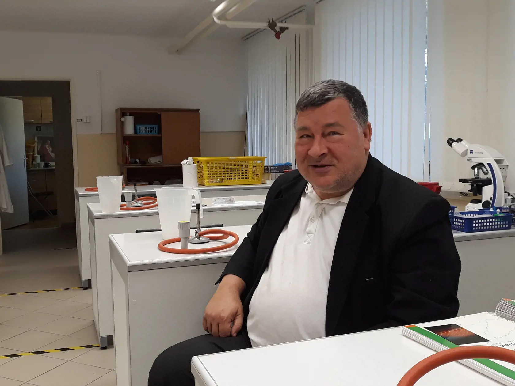 Krčméry predpokladá, že aktuálna štvrtá vlna bude mať na Slovensku horší priebeh ako v iných krajinách.