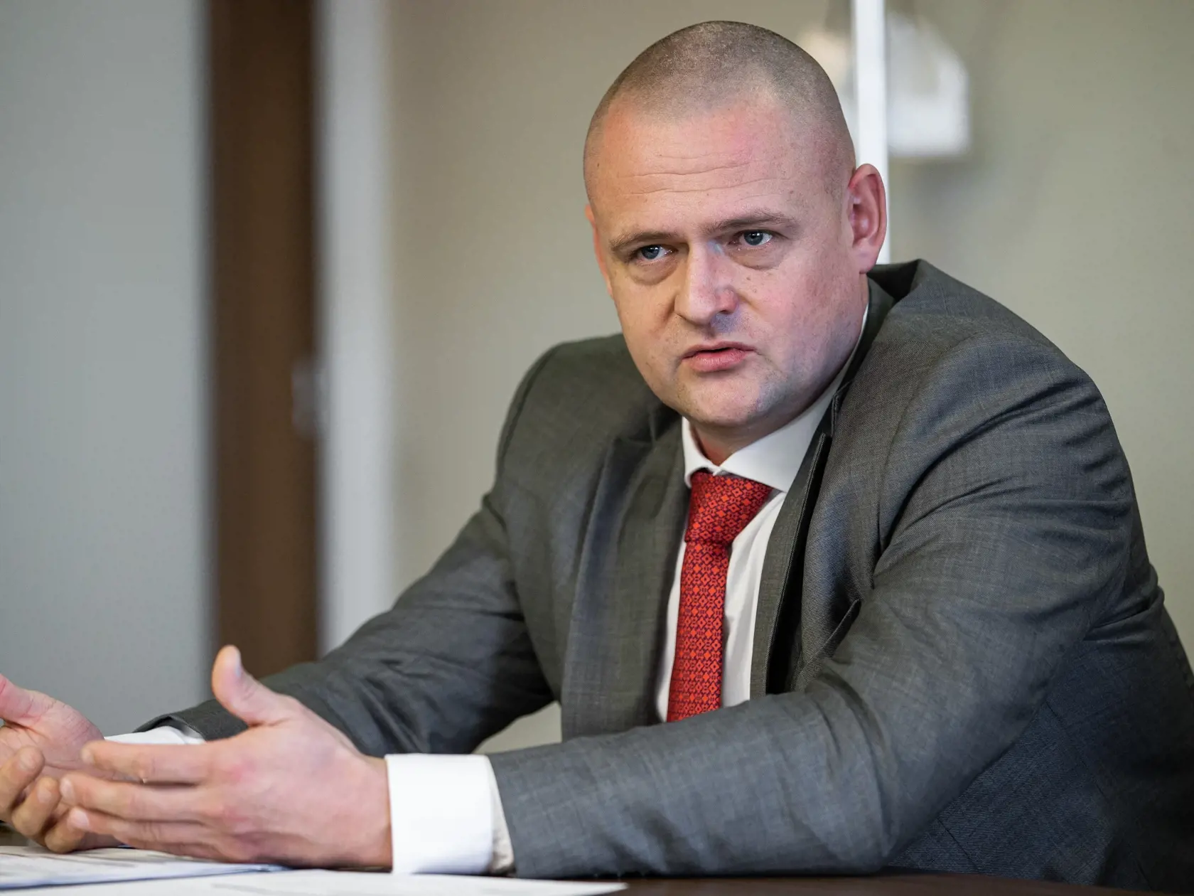 Tlačová konferencia zvolaná riaditeľom UNB Alexandrom Mayerom v Bratislave.