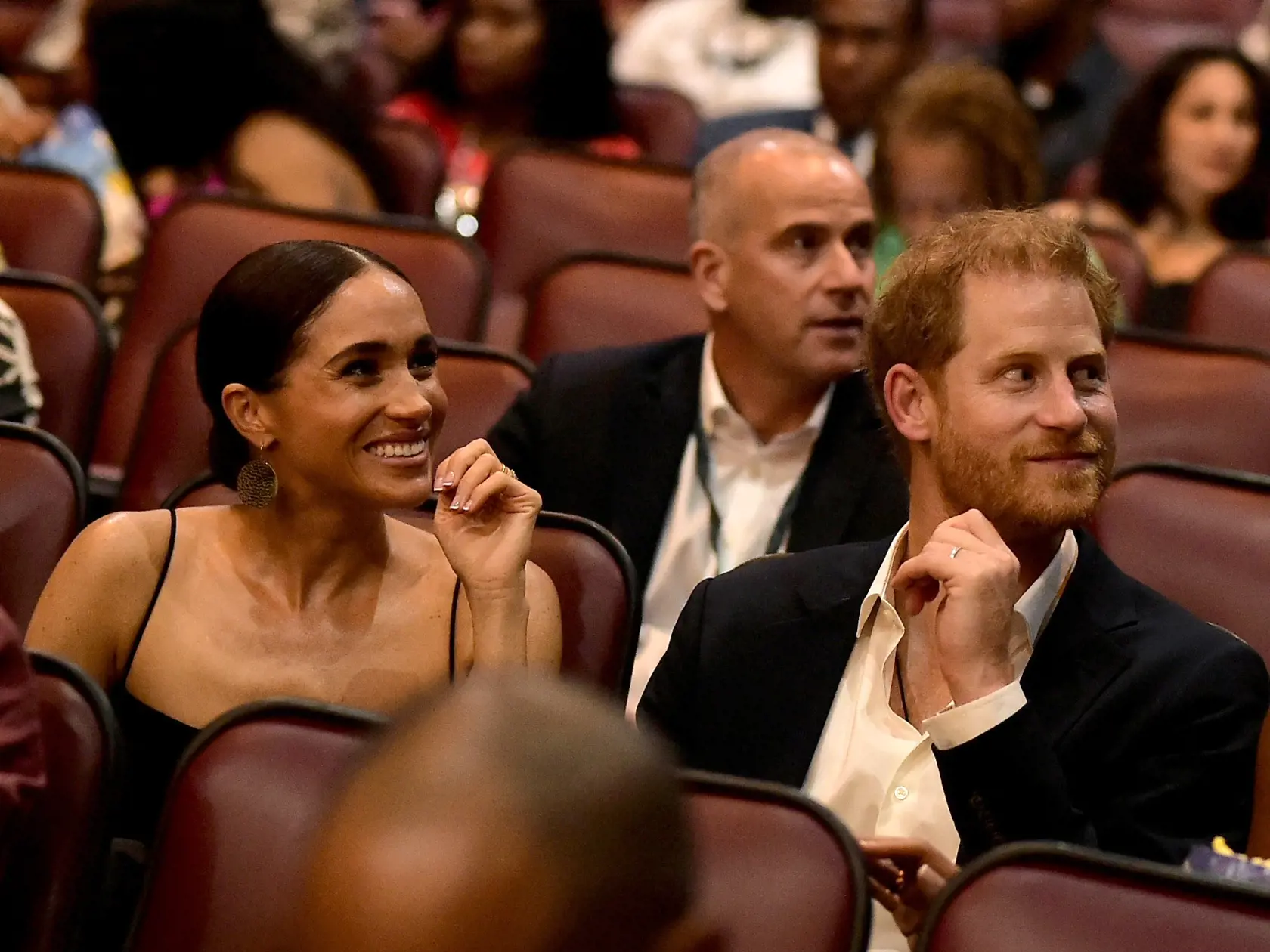 Vojvodkyňa Meghan a princ Harry si premiéru filmu užili.