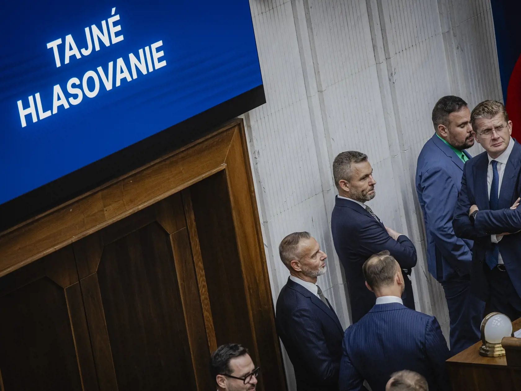 Prvý deň predsedu strany HLAS-SD Petra Pellegriniho v Národnej rade Slovenskej republiky po predčasných parlamentných voľbách 2023. Na snímke počas tajného hlasovania o poste predsedu NRSR.