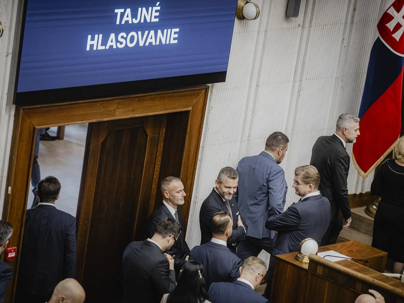 Prvý deň predsedu strany HLAS-SD Petra Pellegriniho v Národnej rade Slovenskej republiky po predčasných parlamentných voľbách 2023. Na snímke počas tajného hlasovania o poste predsedu NRSR.