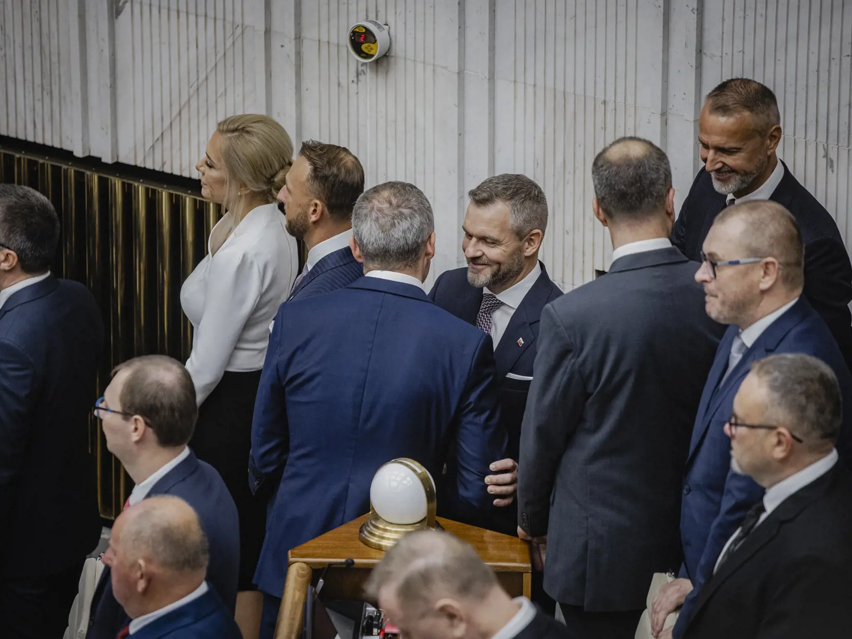 Prvý deň predsedu strany HLAS-SD Petra Pellegriniho v Národnej rade Slovenskej republiky po predčasných parlamentných voľbách 2023. Na snímke počas slávnostnej prísahy posancov.