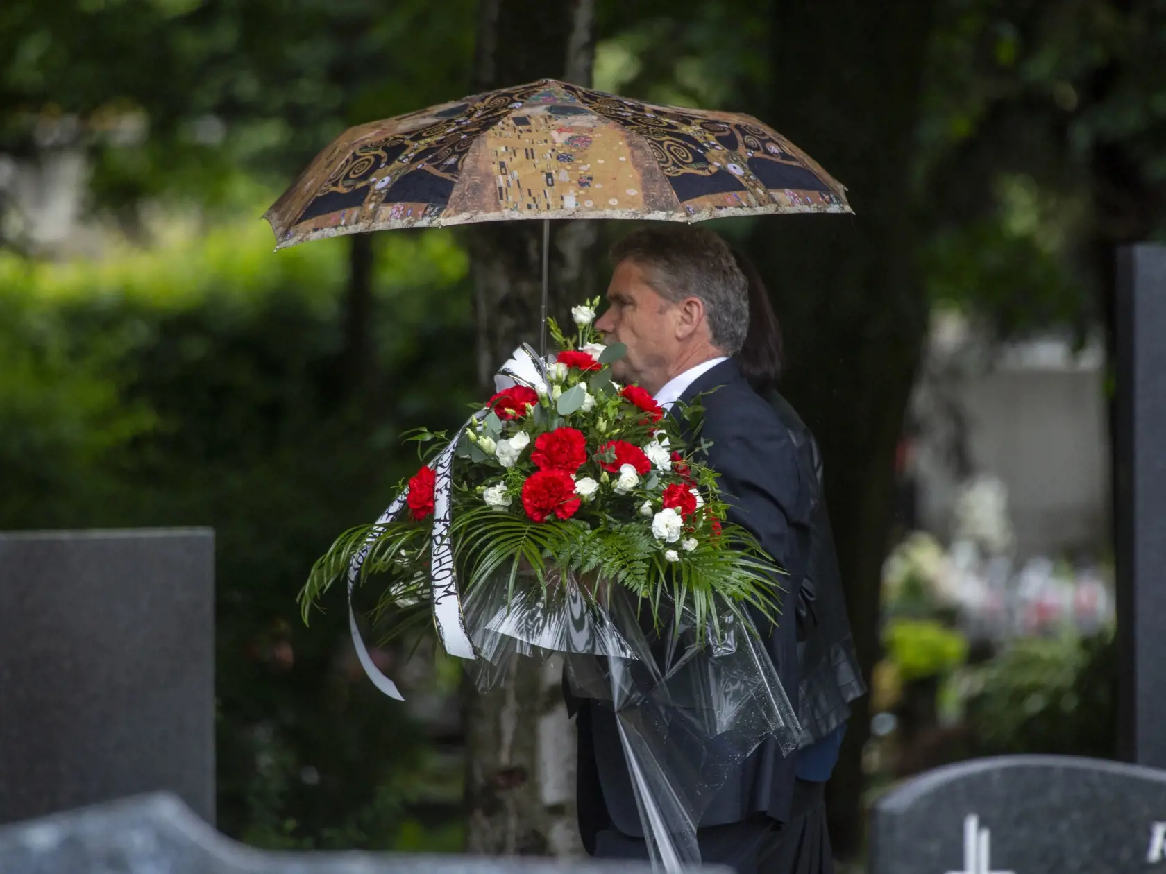 Pohreb zavraždeného učiteľa Jaroslava Budza vo Vrútkach.
Na obr.: 
