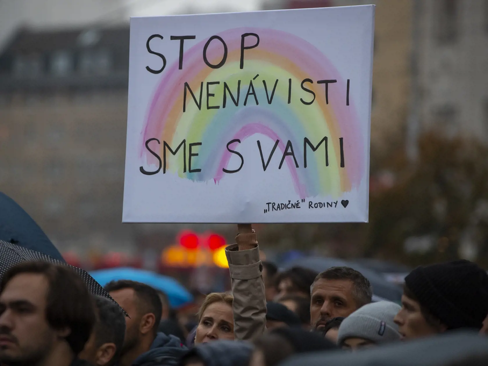 Spomienkový pochod za Matúša a Juraja, členov LGBT komunity, ktorých zastrelil radikalizovaný útočník v podniku Tepláreň na Zámockej ulici v Bratislave.