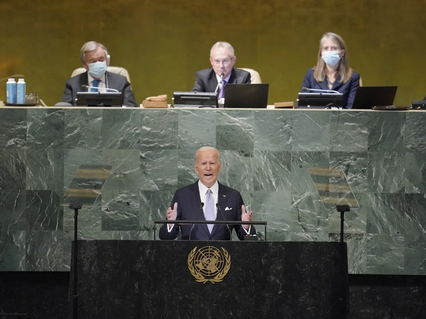 V jadrovej vojne nie je možné zvíťaziť, varoval v stredu americký prezident Joe Biden v prejave pred Valným zhromaždením OSN. Zdôraznil, že preto by ju ani nikto nemal rozpútať.