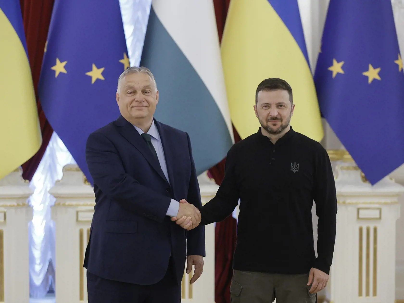 Maďarský premiér Viktor Orbán počas návštevy ukrajinského prezidenta Volodymyra Zelenského v Kyjeve 2. júla 2024.