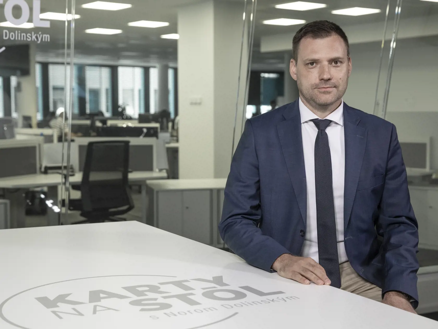 Tomáš Taraba (SNS) nakoniec zasadol na čelo envirorezortu.
