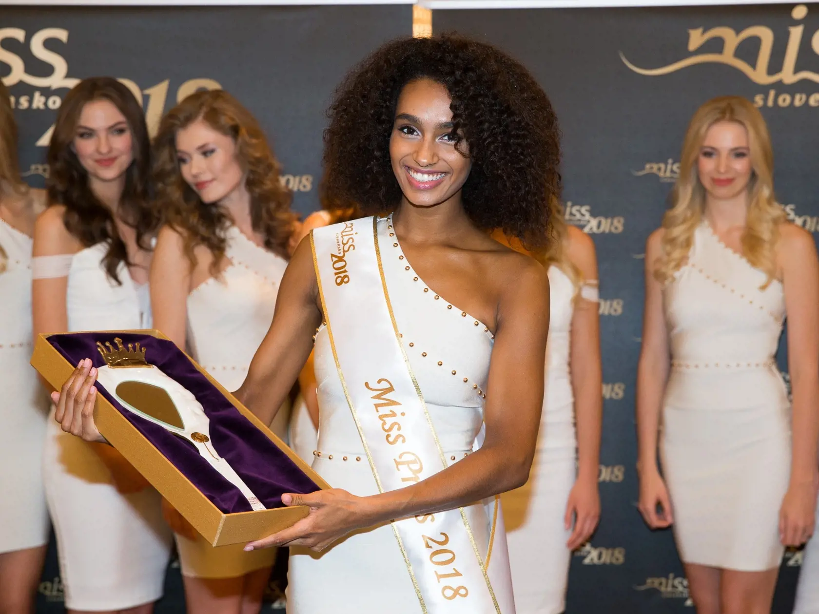 Miss Press Jasmina Tatyová.