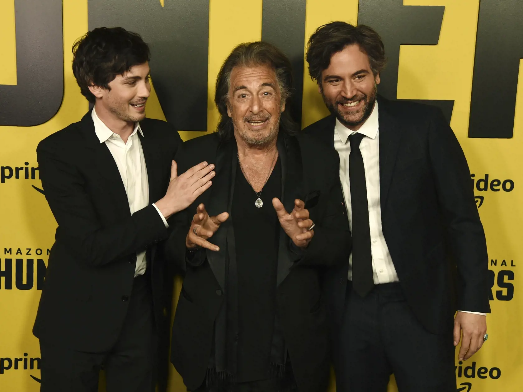 Na premiére seriálu Hunters