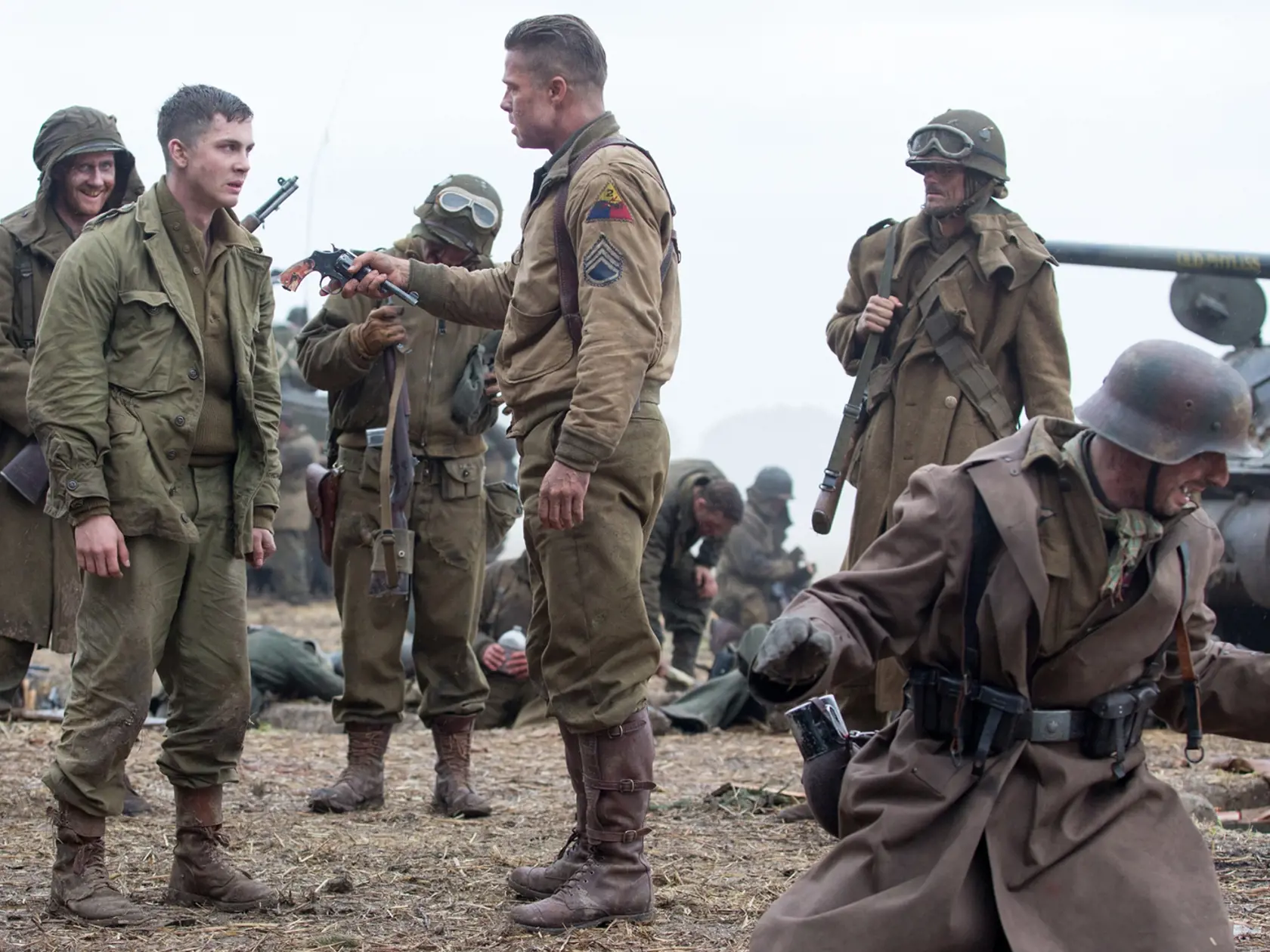 Logan Lerman vo filme Železné srdce