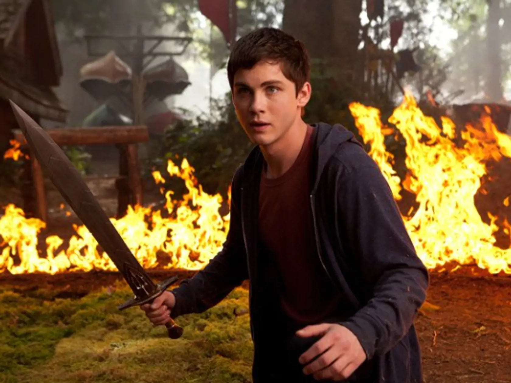 Logan Lerman vo filme Percy Jackson: More oblúd