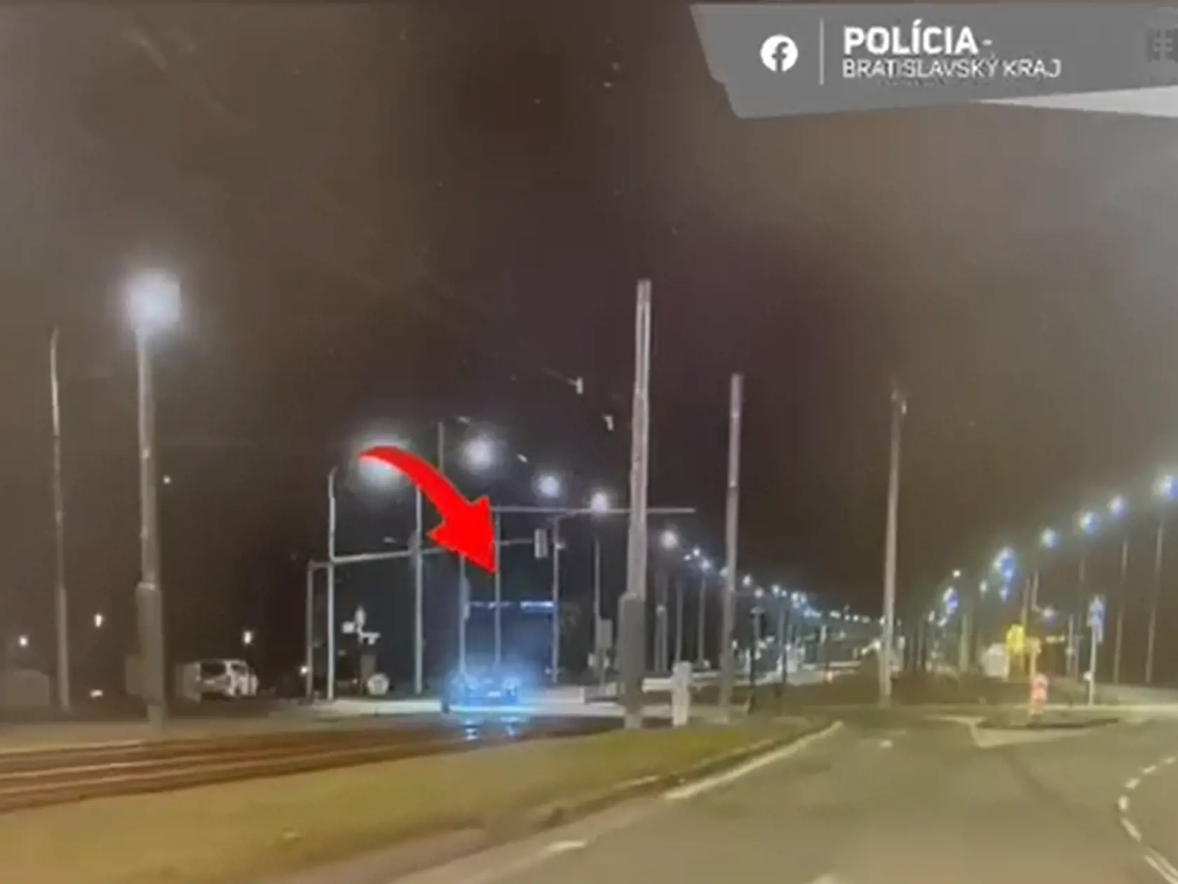 V nedeľu 2. marca v skorých ranných hodinách viedol automobil značky Porsche 25-ročný Dominik A.