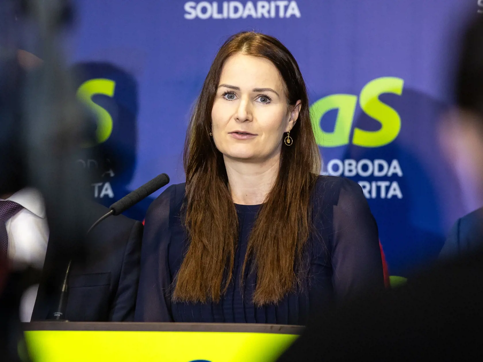 Tlačová konferencia strany Sloboda a Solidarita na ktorej predstavujú novú posilu poslankyňu Martinu Bajo Holečkovú, ktorá vstupuje do ich strany. Na snímke je poslankyňa Martina Bajo Holečková.