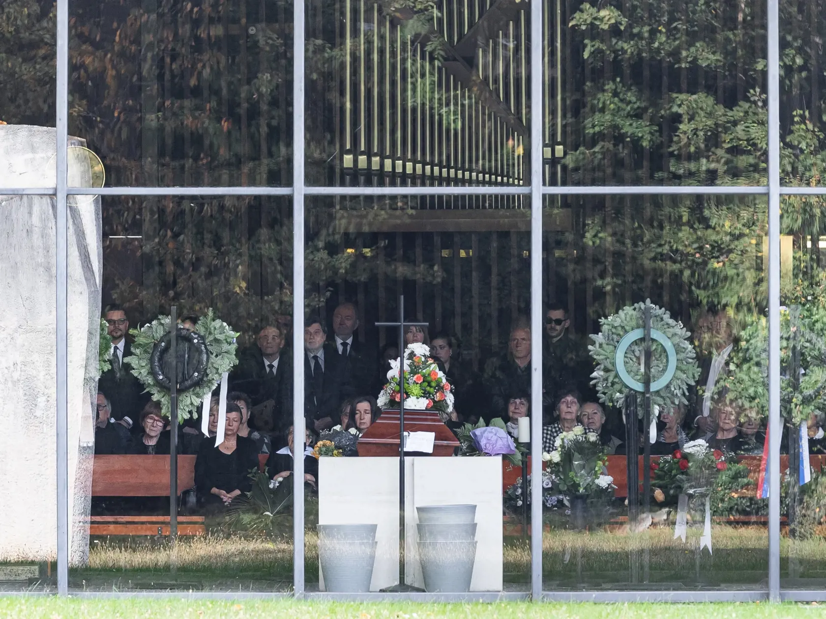 Posledná rozlúčka s herečkou Evou Rysovou v bratislavskom krematóriu.