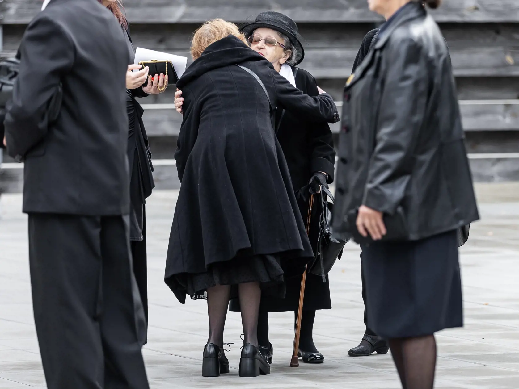 Posledná rozlúčka s herečkou Evou Rysovou v bratislavskom krematóriu.
