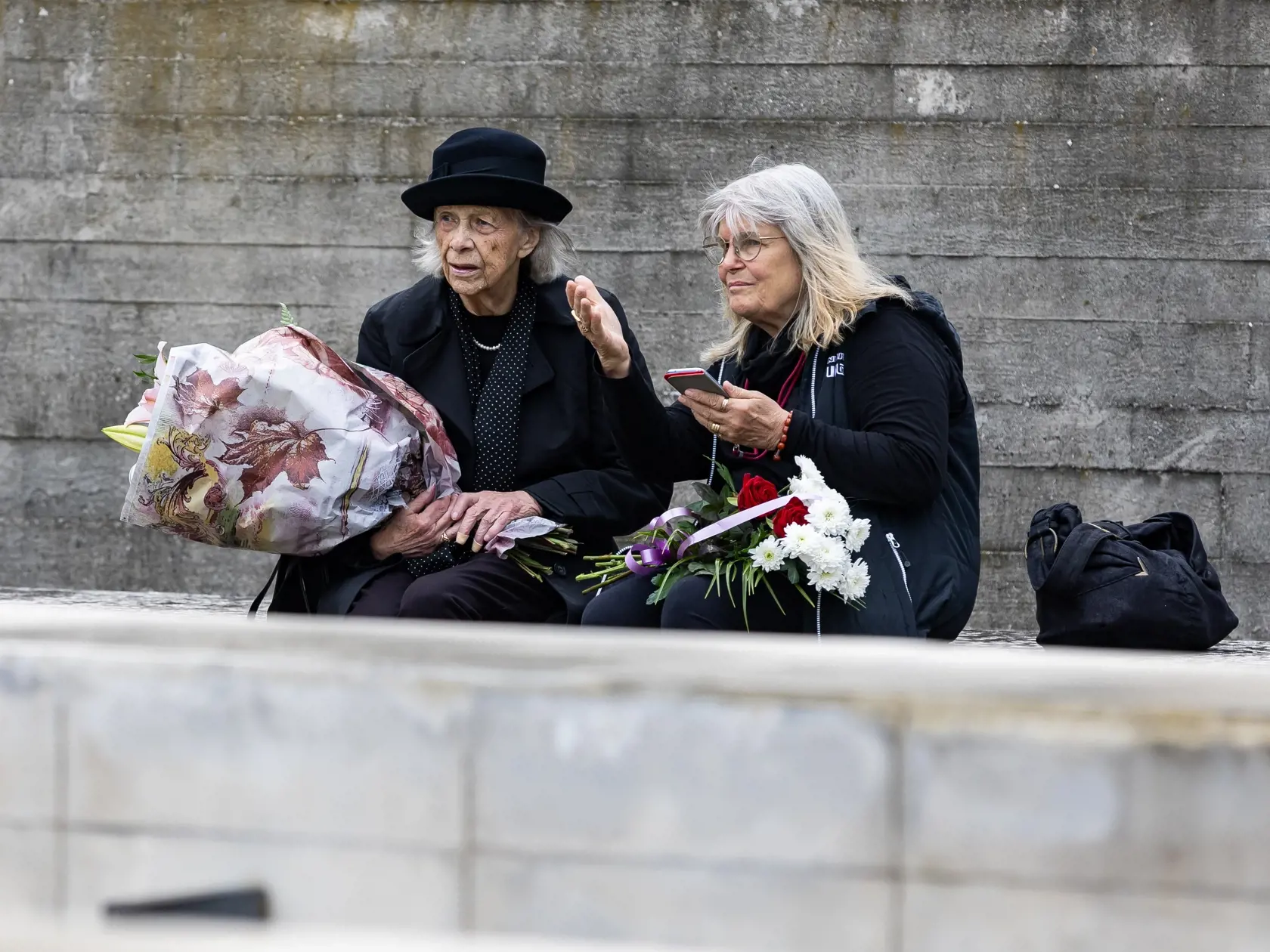 Posledná rozlúčka s herečkou Evou Rysovou v bratislavskom krematóriu. Na snímke Alena Chudíková.