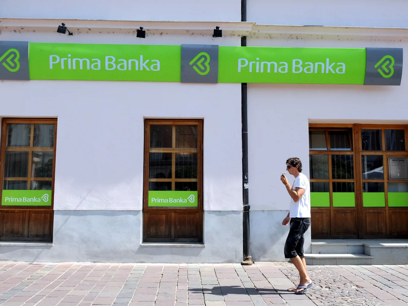 Sberbank končí, jej klientov preberie Prima banka.