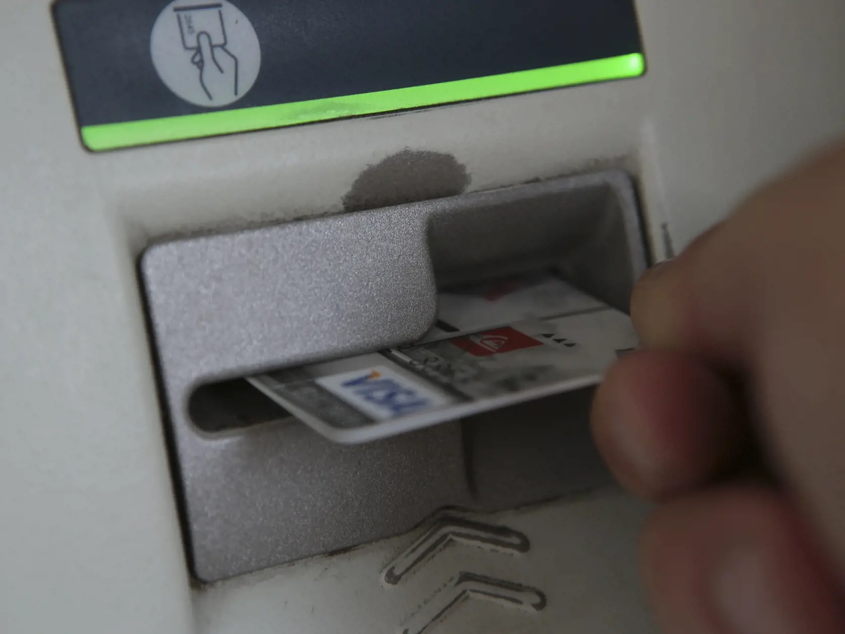 Platobné karty vydané Sberbank platia naďalej.