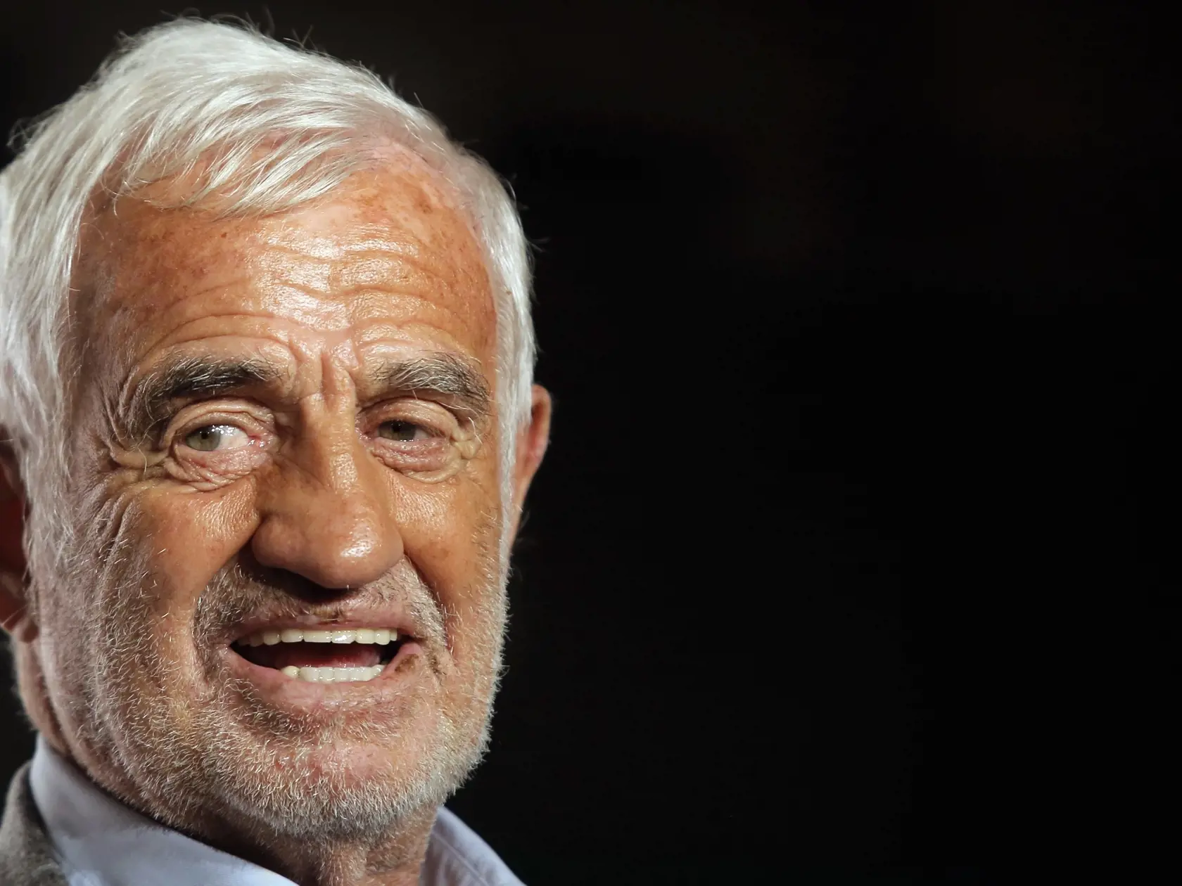 Vo veku 88 rokov zomrel francúzsky herec Jean-Paul Belmondo.
