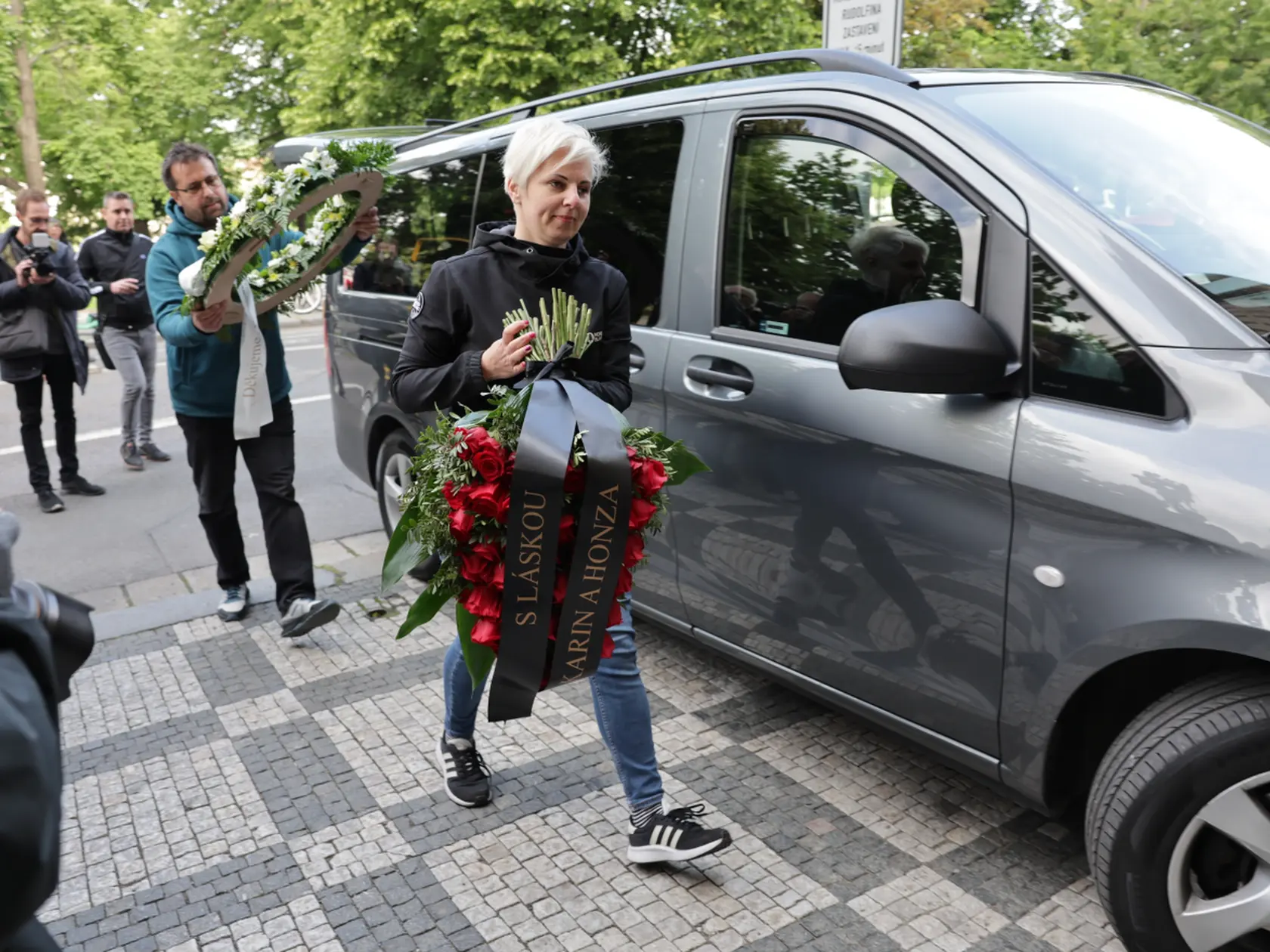Posledná rozlúčka s Jiřím Bartoškom (†78) v pražskom Rudolfine.
