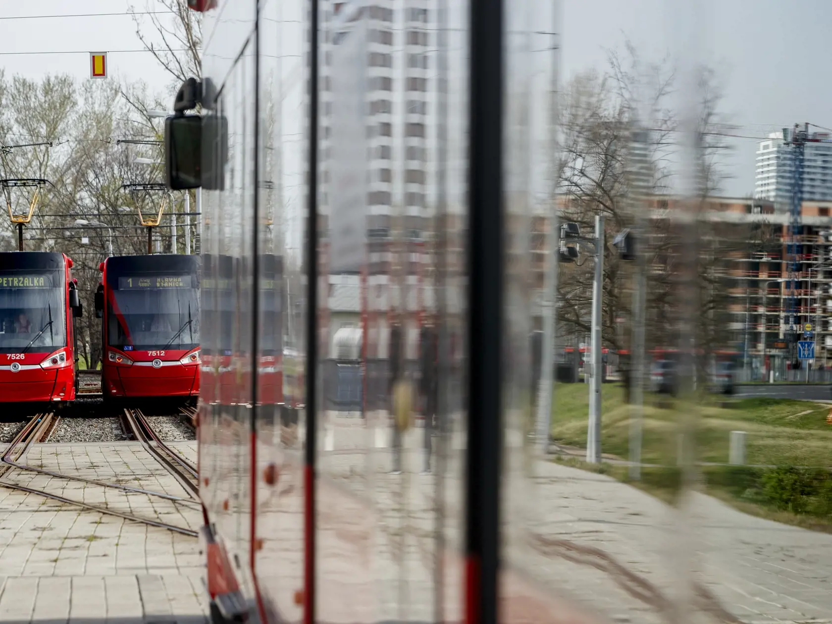 Do roku 2023 musí byť električková trať hotová, zaplatená aj odovzdaná.