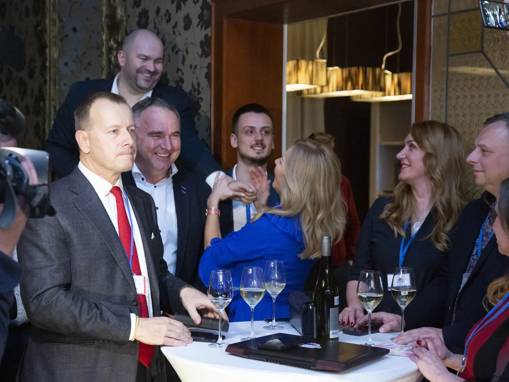 Na snímke Boris Kollár v centrále politickej strany SME RODINA počas volebnej noci do Národnej rady Slovenskejrepubliky, 29.2.2020.
Na snímke Boris Kollár a Petra Krištúfková, 