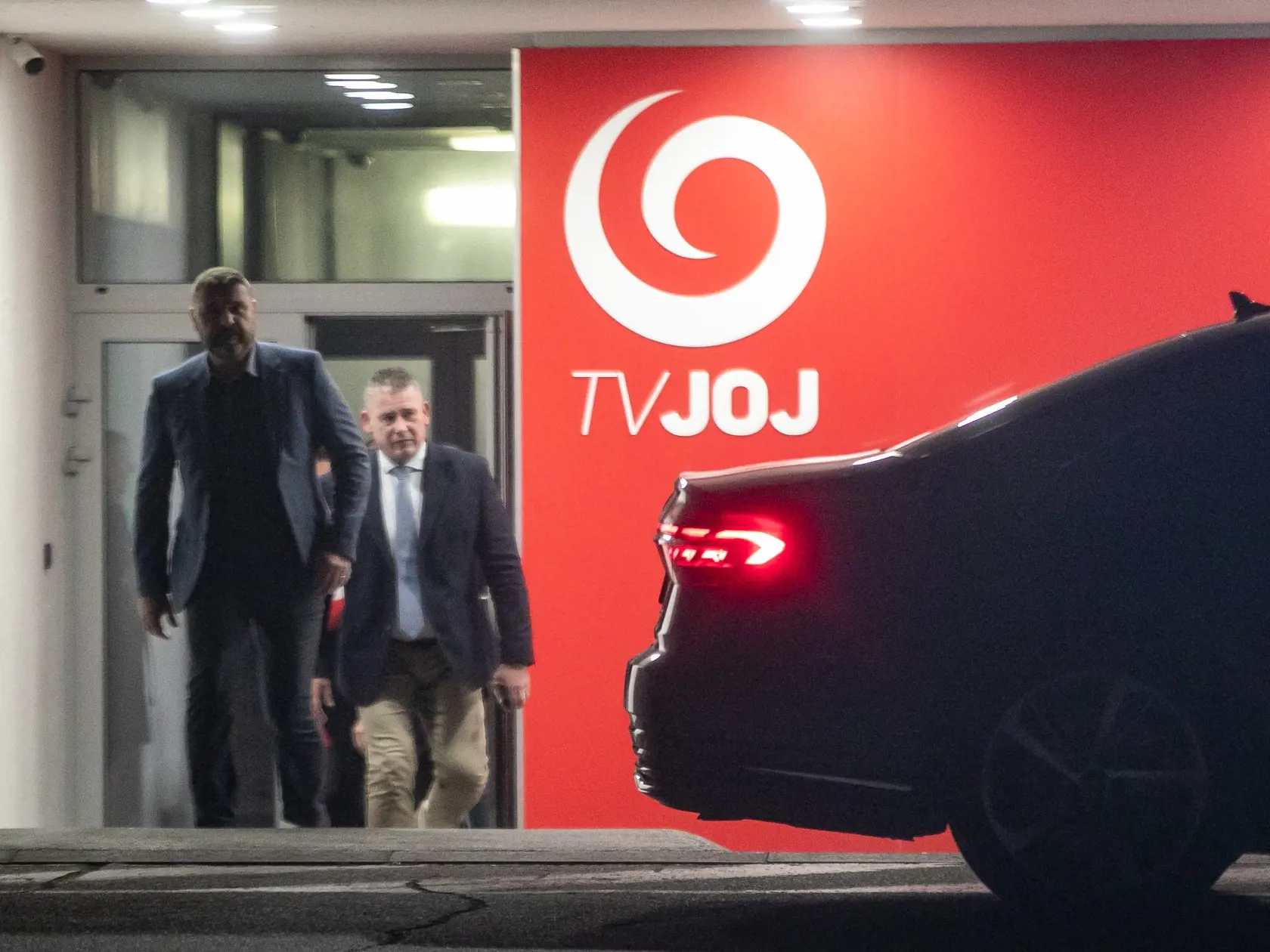 Po skončení relácie Na Telo pred TV JOJ. Na snímke je Roman Mikulec.
