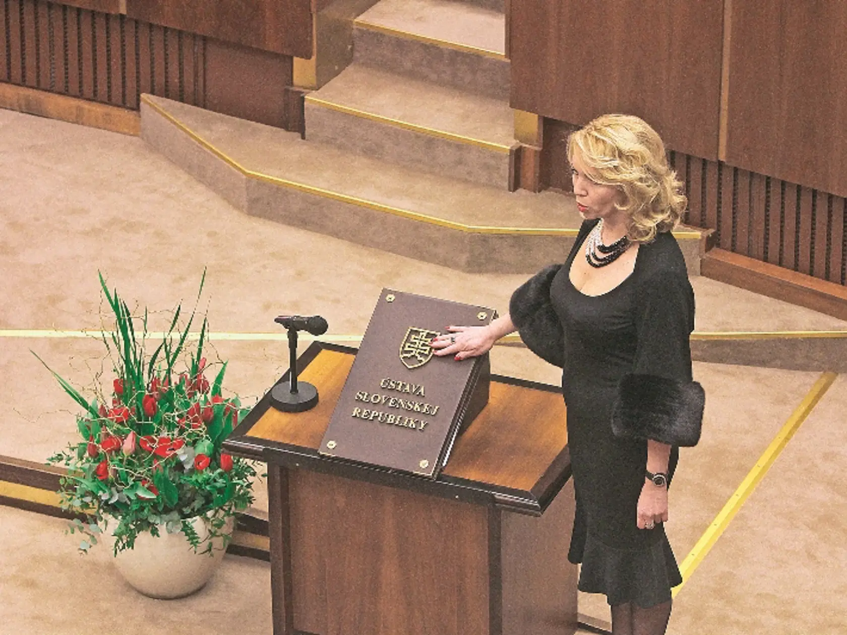 Eva Antošová (SNS)
