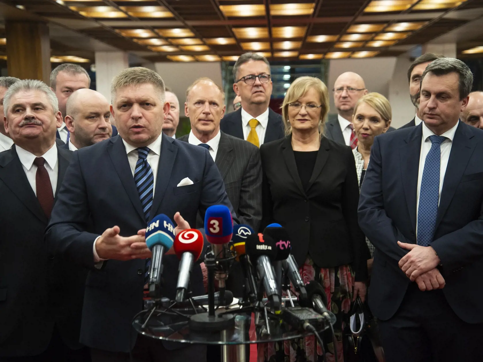 Robert Fico Andrej Danko poslanci 