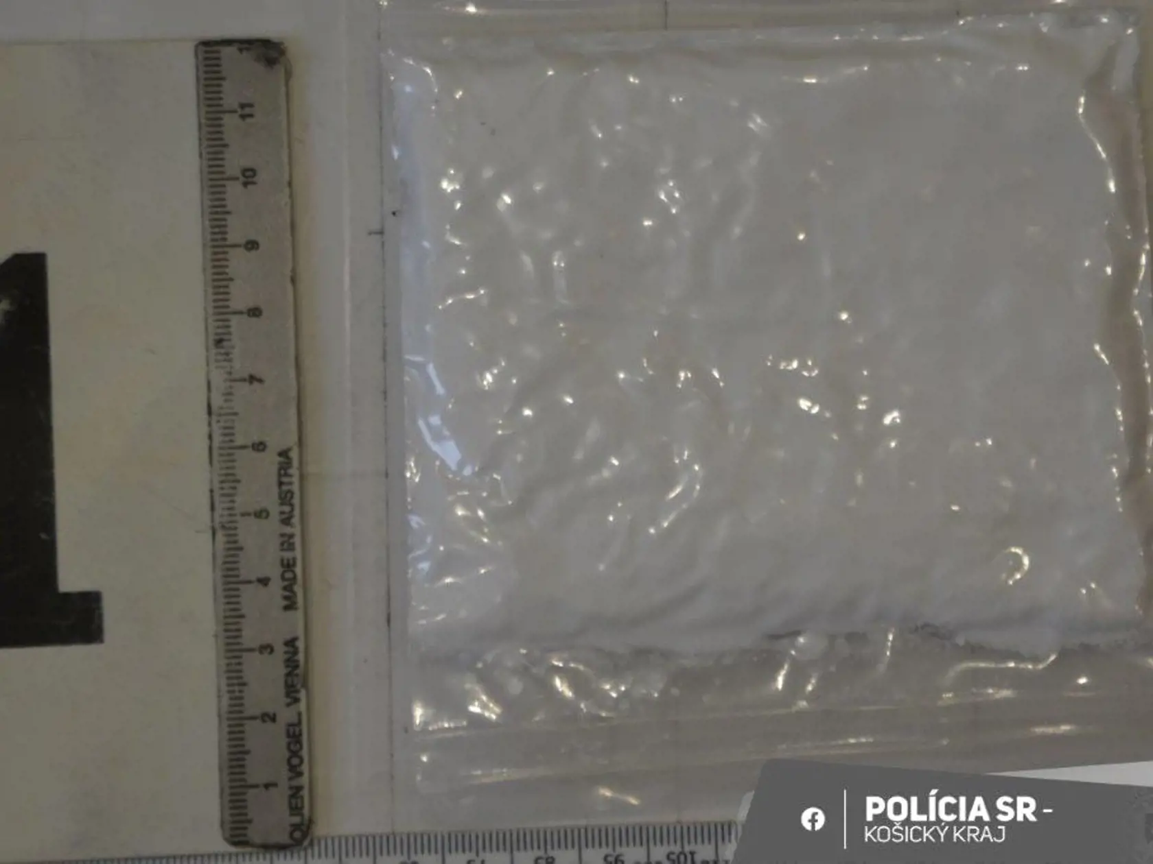 Našli tiež extázu v množstve, ktoré zodpovedá minimálne 250 bežným jednotlivým dávkam drogy.