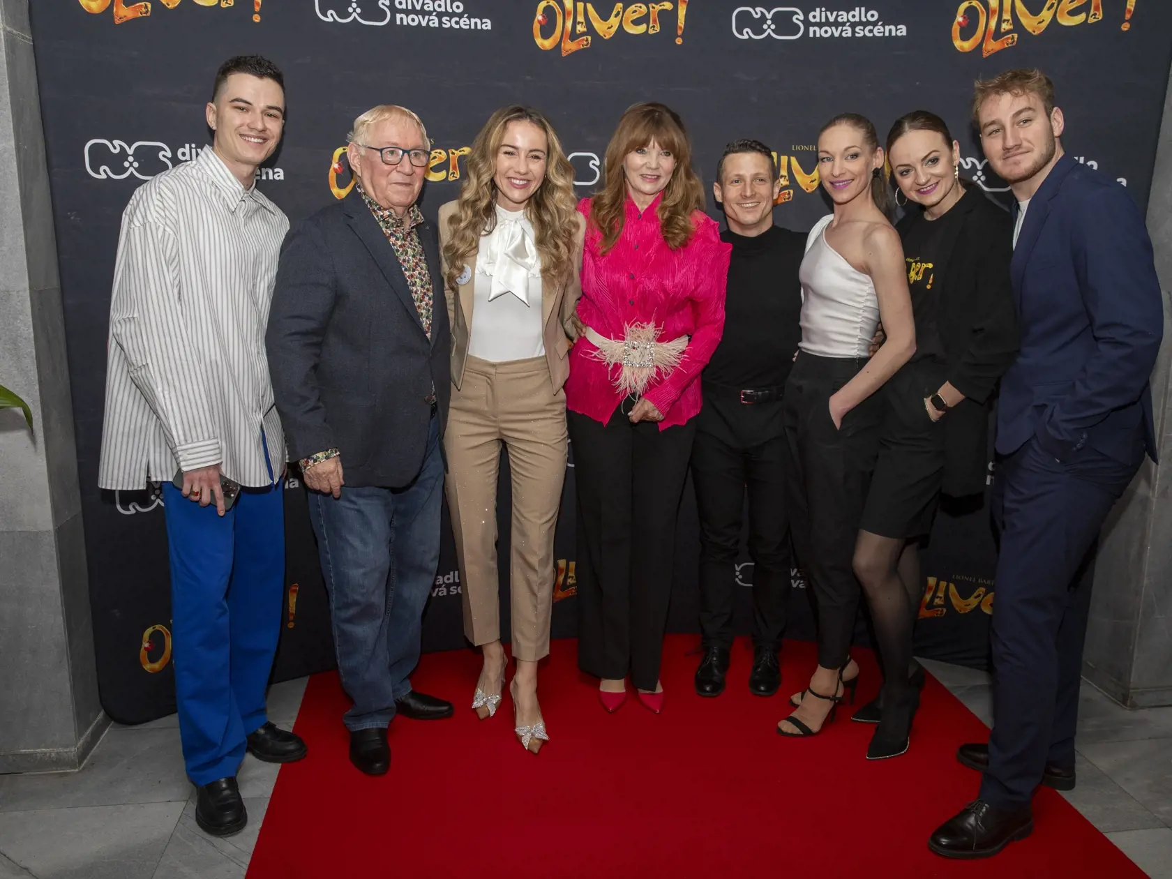  Na snímke je 2. večer premiéry muzikálu Oliver Twist v divadle Nová scéna.
Herci muzikálu Oliver.