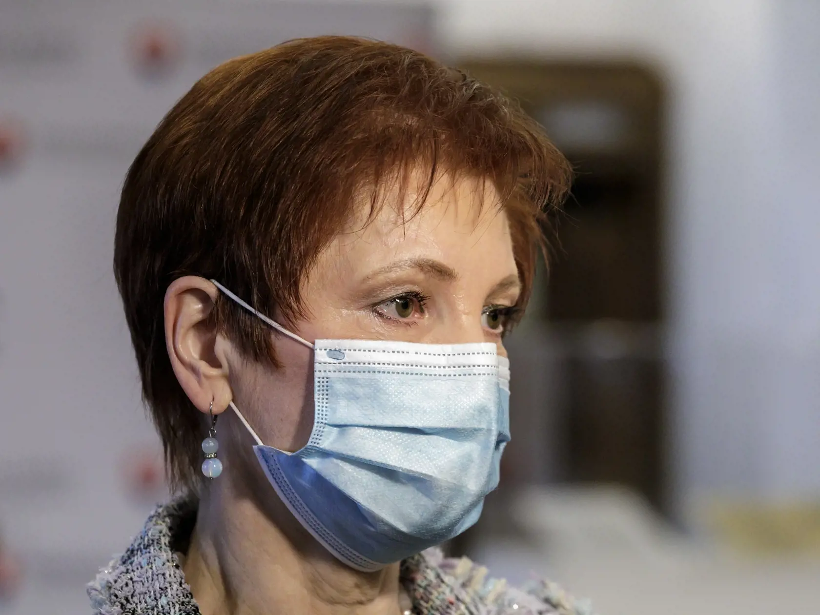 Na snímke poslankyňa NRSR Jarmila Halgašová (SaS) odpovedá na otázky novinárov počas 23. schôdze Národnej rady SR v Bratislave 29. januára 2021. FOTO TASR – Dano Veselský