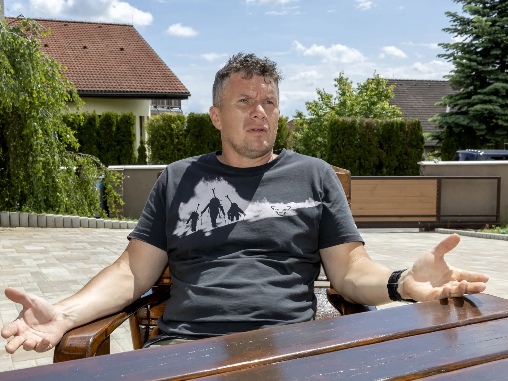 „Áno, môžem potvrdiť, že som ponuku pána ministra prijal a budem sa o funkciu riaditeľa inšpekcie uchádzať," povedal Branislav Zurian pre denník Plus JEDEN DEŇ.