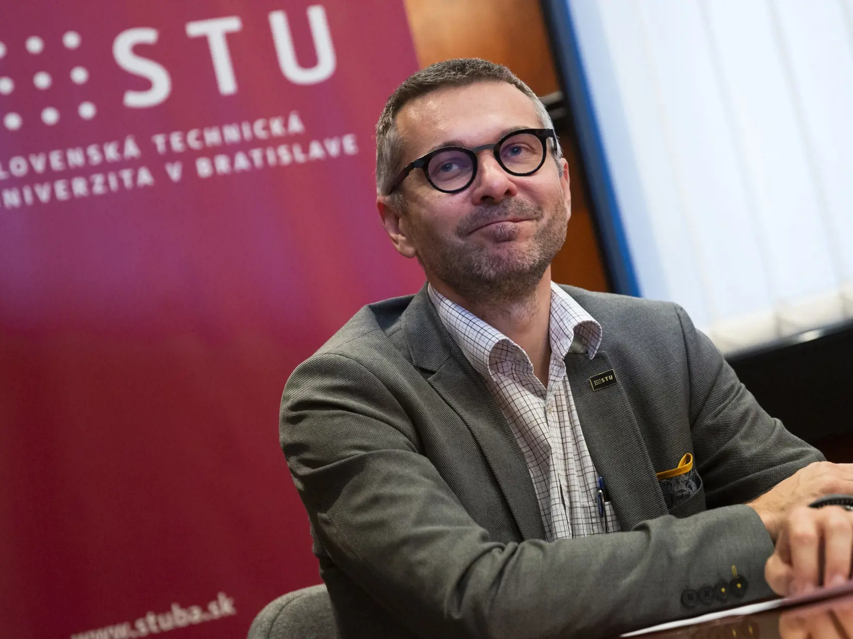 Na FIIT STU končí väčšina pôvodných akademických zamestnancov