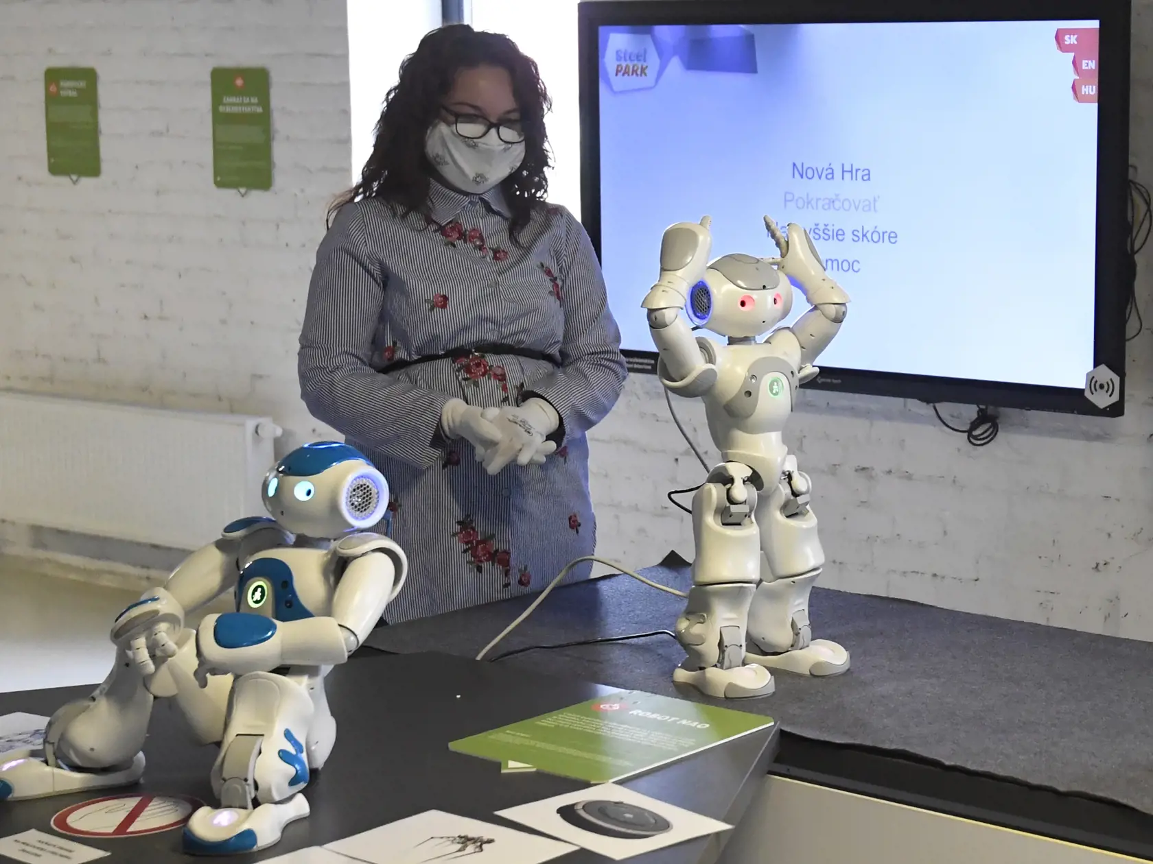Na snímke robot Nao v Steelparku, parku vedy v Košiciach 15. mája 2020. FOTO TASR – František Iván