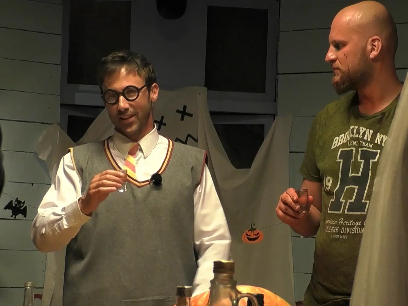 Halloweenska párty na Farme. Vypil si aj Marek Fašiang.